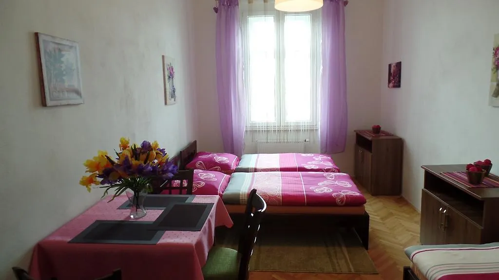 Apartments Rokytka - Praha Çek Cumhuriyeti